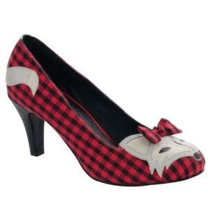 ModCloth T.U.K. Fox Plaid Novelty Heels Size 8 Red Black Check Print‎ 2.5" Heel